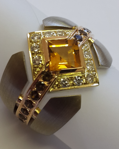 Fancy exclusive gemstone ring